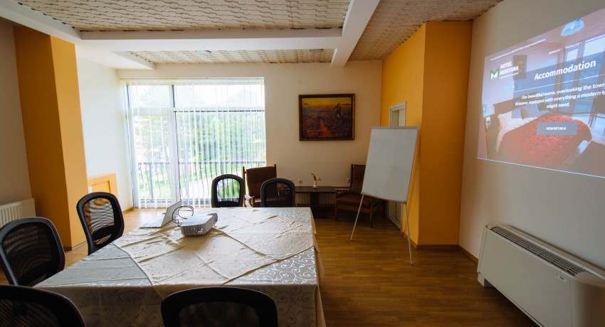 Small Office in Hotel Montana